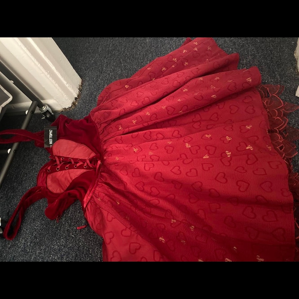 Hot topic Alice queen of hearts dress